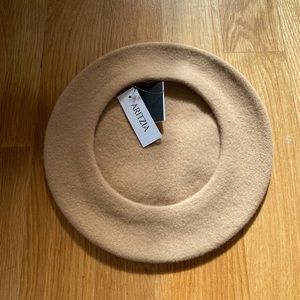 Aritzia Beret